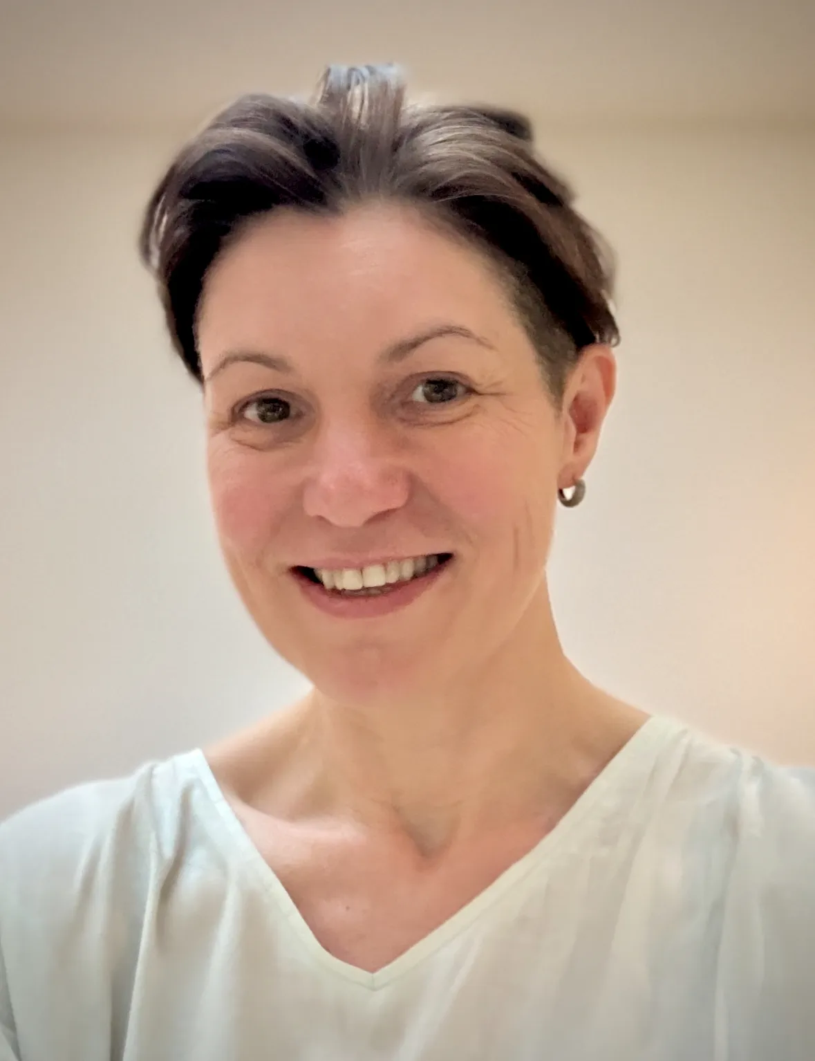 Anna Hutchinson, Clinical Psychologist. Advisor (UK).