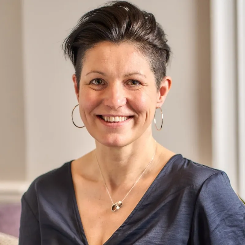Anna Hutchinson